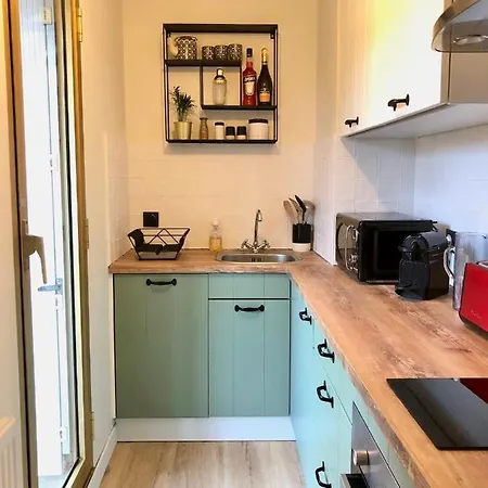 Beau Terrasse Vue Jardin - A 2 Pas De La 아파트