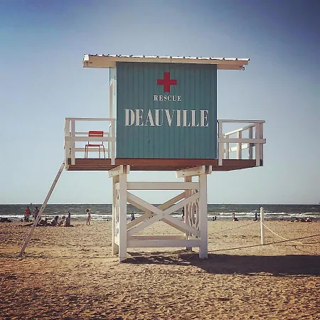 Beau Terrasse Vue Jardin - A 2 Pas De La *