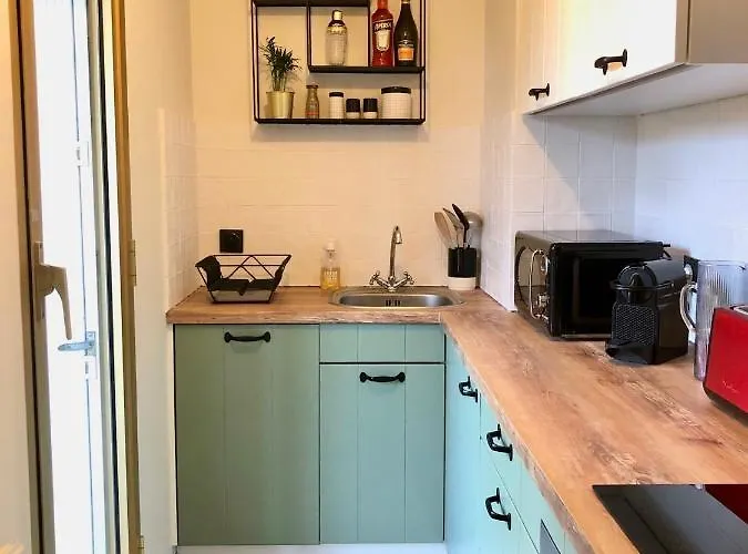 Beau Terrasse Vue Jardin - A 2 Pas De La Apartman