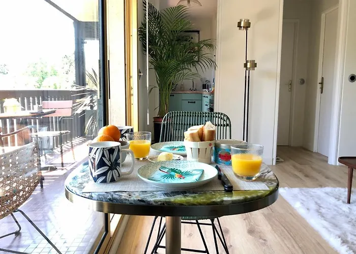 Beau Terrasse Vue Jardin - A 2 Pas De La * Deauville