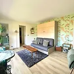 Daire Beau Terrasse Vue Jardin - A 2 Pas De La *