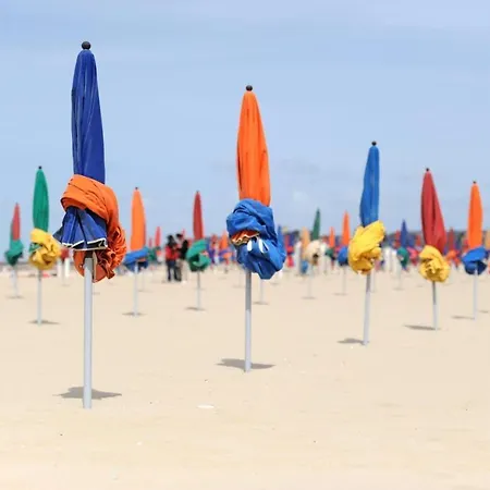 Beau Terrasse Vue Jardin - à 2 Pas De La *