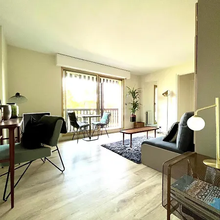 Beau Terrasse Vue Jardin - à 2 Pas De La * Deauville