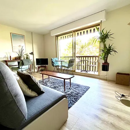 Beau Terrasse Vue Jardin - à 2 Pas De La